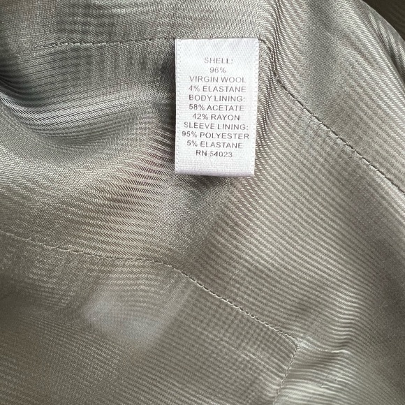 Banana Republic Black Wool Suit Jacket Women’s Size 6Tall. - Picture 7 of 7